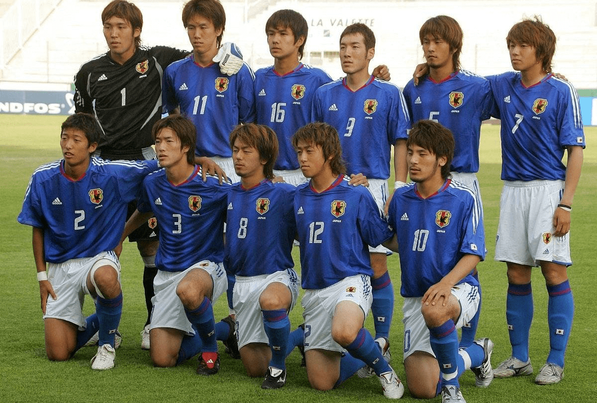 日本队险胜泰国队，黄鸭组合刷新纪录