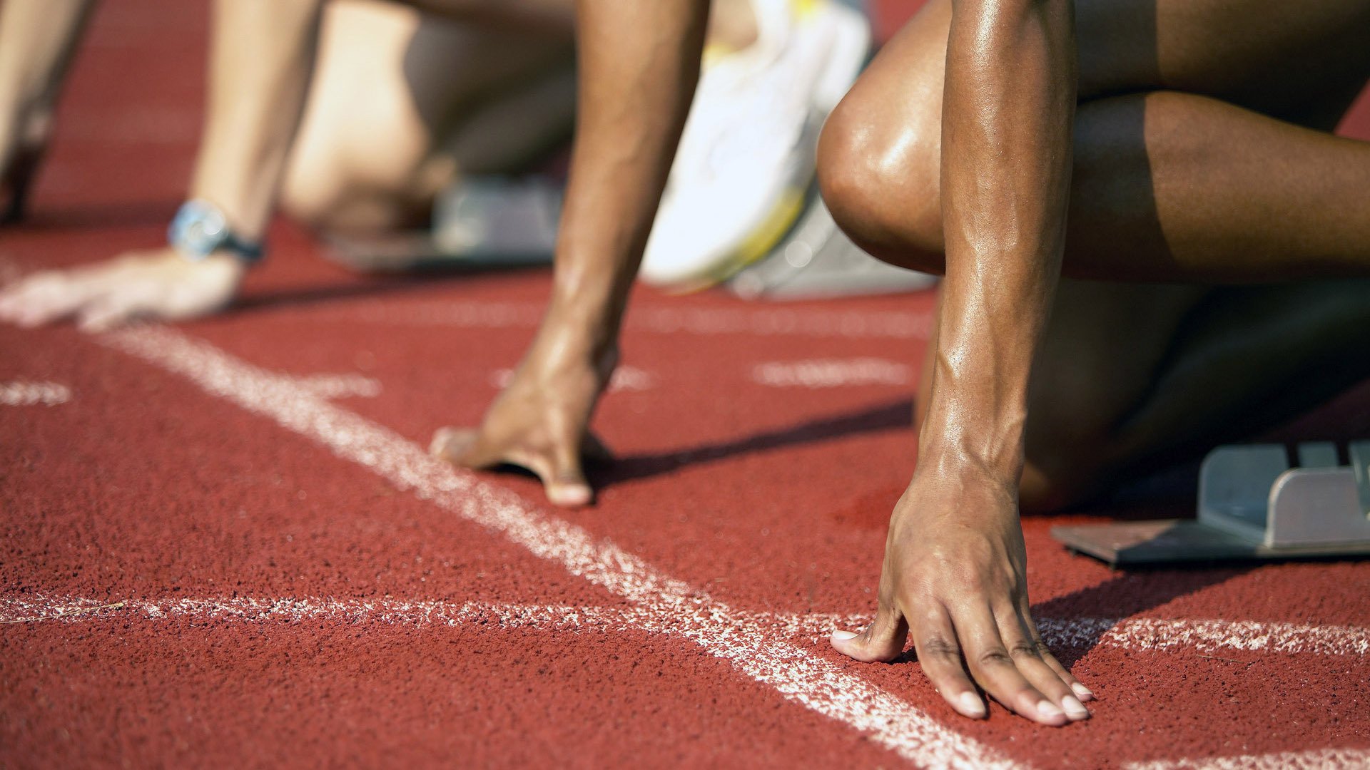 德甲争冠战之夜，爱德华兹，一个名字如何点燃了整座球场