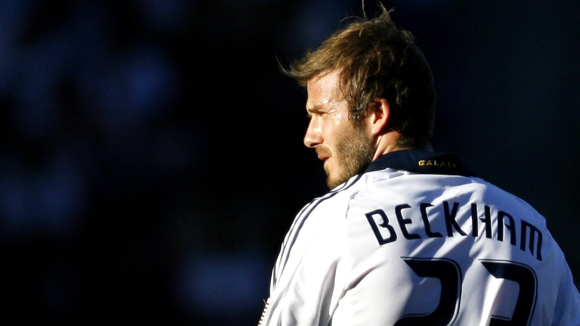 绝杀背后，恩佐的沉默与东亚足球的喧嚣